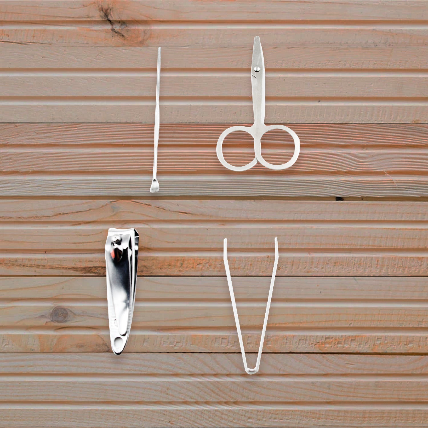 Mini nail clipper set with plastic storage case Mini nail clipper set with plastic storage case